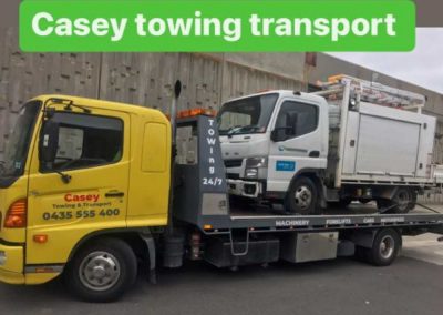 Broken truck towing service in Casey, VIC